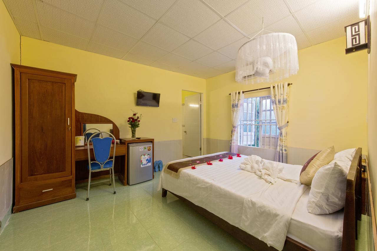 Bougain Villeas Homestay Hoi An Esterno foto