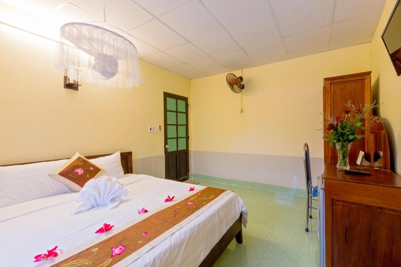 Bougain Villeas Homestay Hoi An Esterno foto