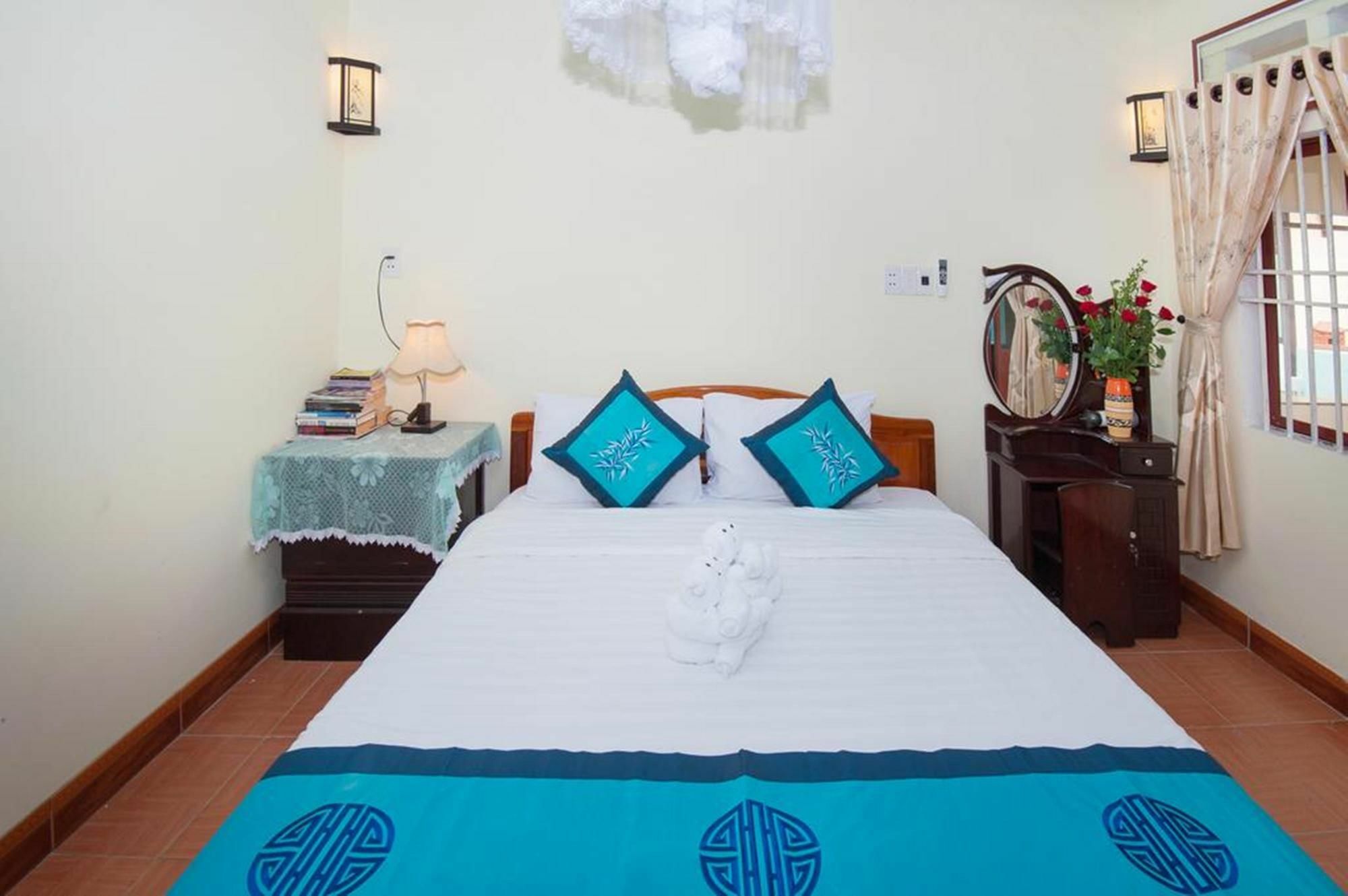 Bougain Villeas Homestay Hoi An Esterno foto